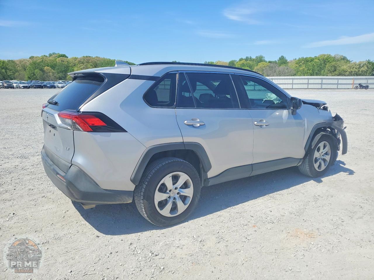 2020 TOYOTA RAV4 — фото 3