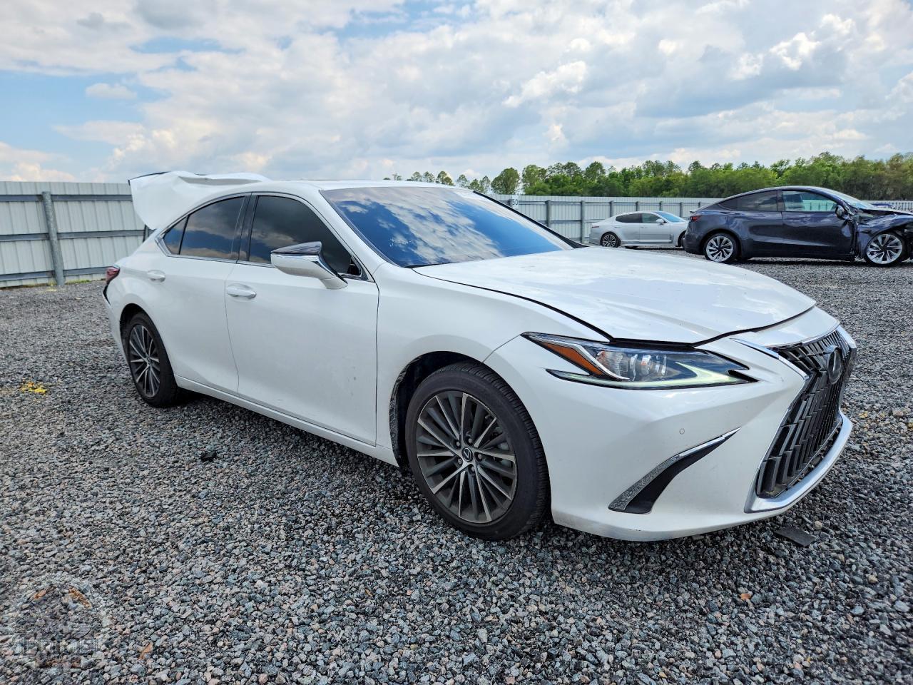 2022 LEXUS ES — фото 4