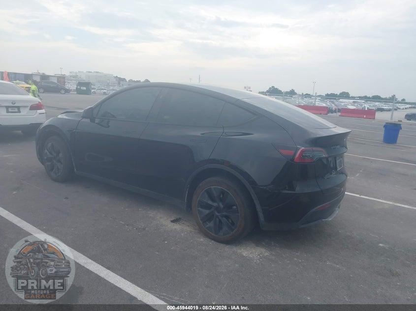 2025 TESLA MODEL Y LONG RANGE DUAL MOTOR ALL-WHEEL DRIVE — фото 3