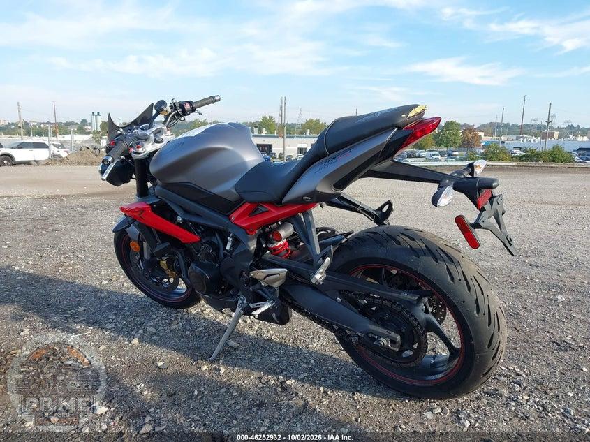 2016 TRIUMPH MOTORCYCLE STREET TRIPLE R/ABS — фото 3