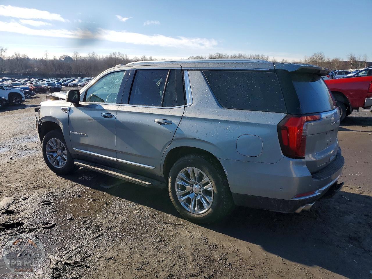 2025 GMC YUKON — фото 4