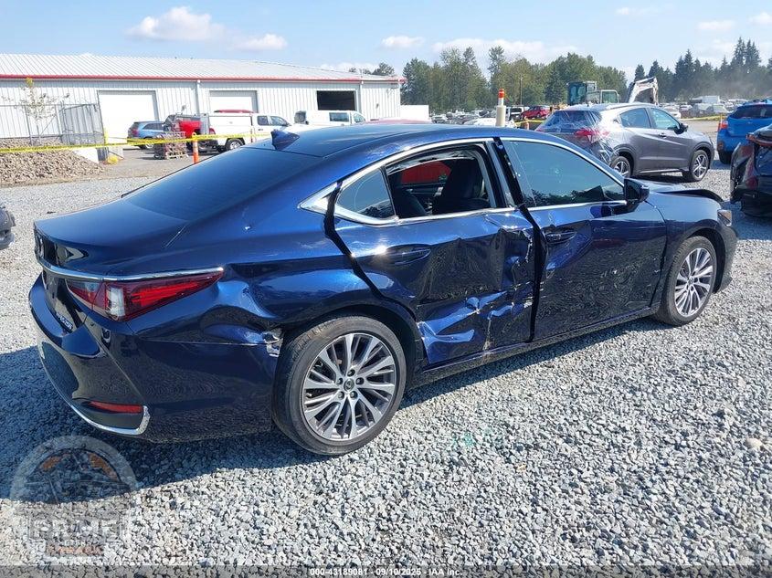 2021 LEXUS ES 250 — фото 4