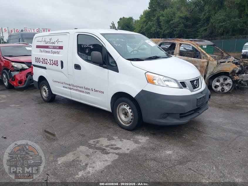 2015 NISSAN NV200 S — фото 1