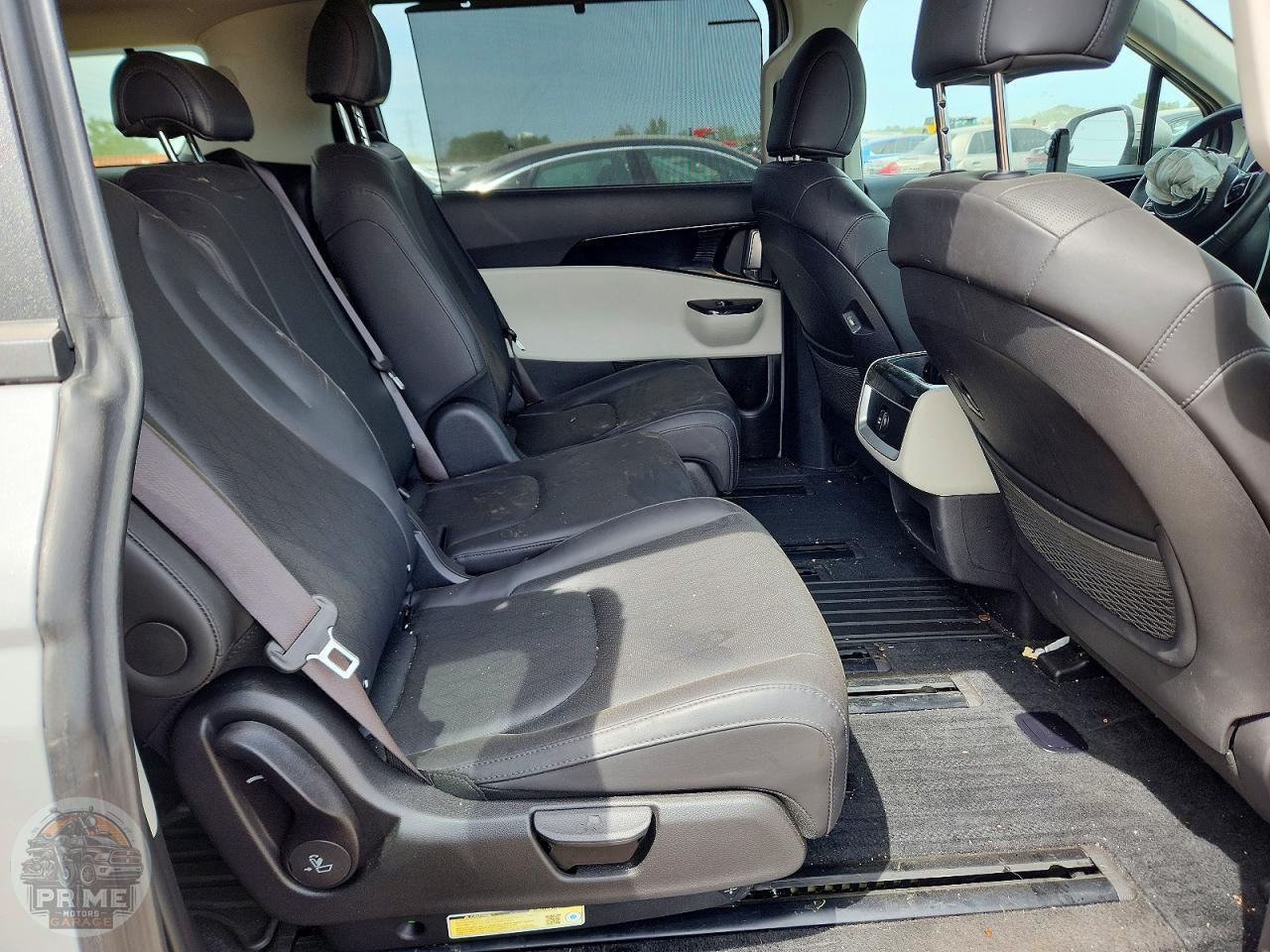 2023 KIA CARNIVAL — фото 11