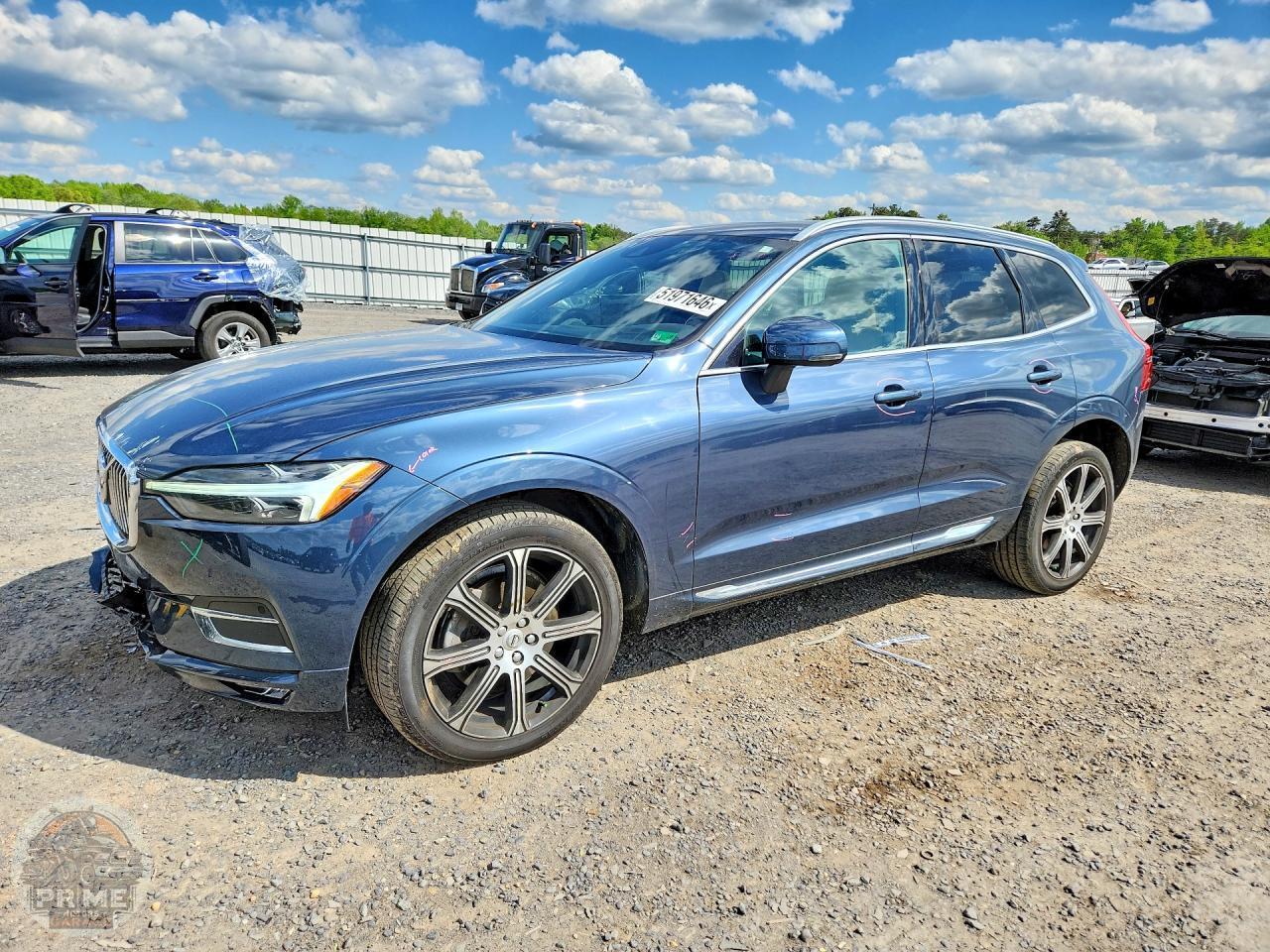 2021 VOLVO XC60 — фото 1