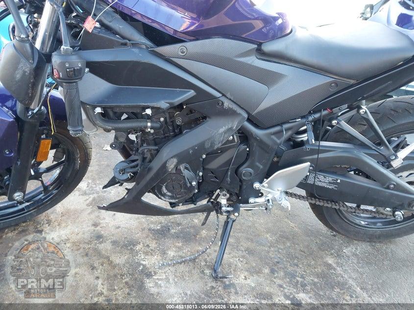 2018 YAMAHA YZFR3 A — фото 9