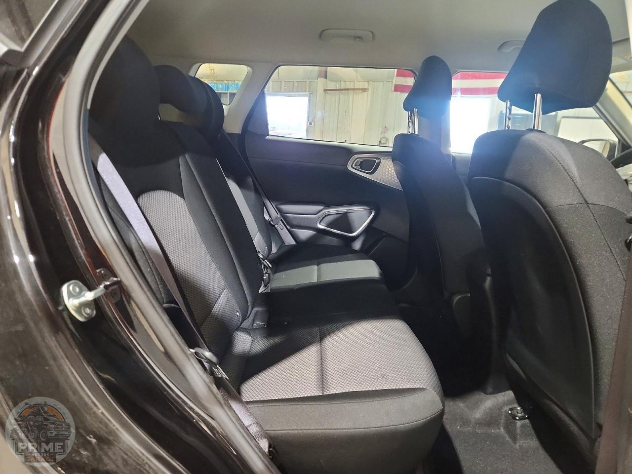 2025 KIA SOUL — фото 11