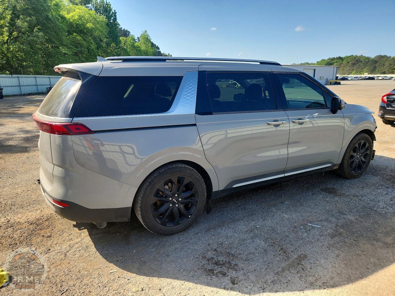 2024 KIA CARNIVAL — фото 3