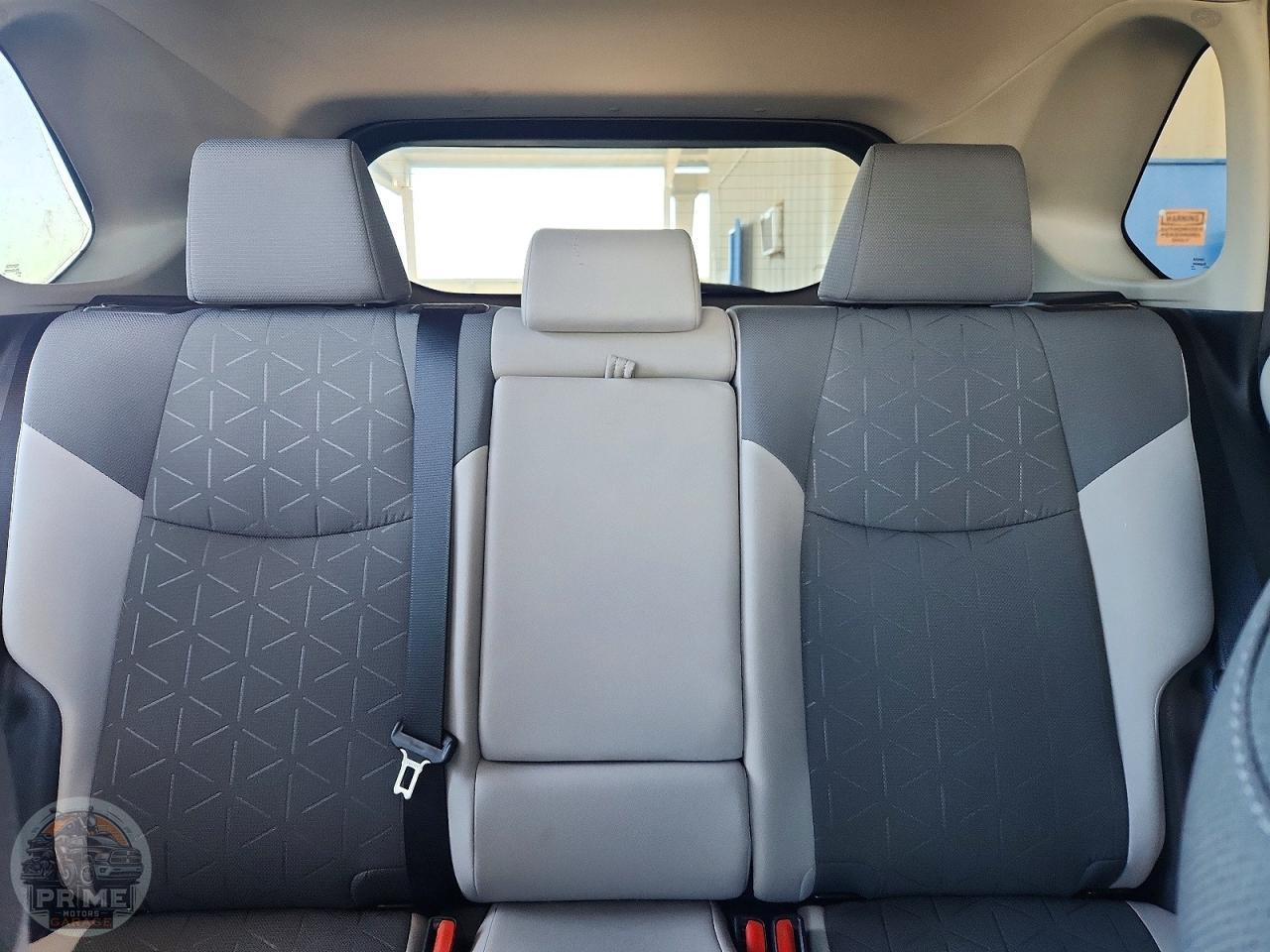 2020 TOYOTA RAV4 — фото 10