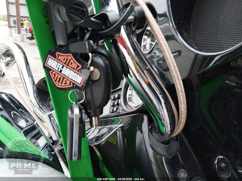 2013 HARLEY-DAVIDSON FLHTCUSE (CVO ULTRA CLASSIC SCREAMIN EAGLE) CVO ULTRA CLS ELECTRA GLD — фото 11