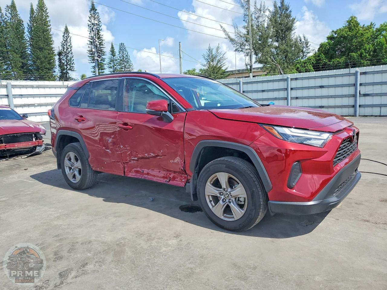 2025 TOYOTA RAV4 — фото 4