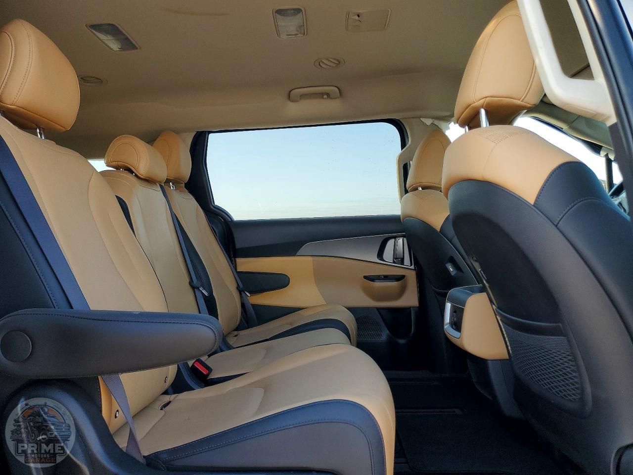 2024 KIA CARNIVAL — фото 11