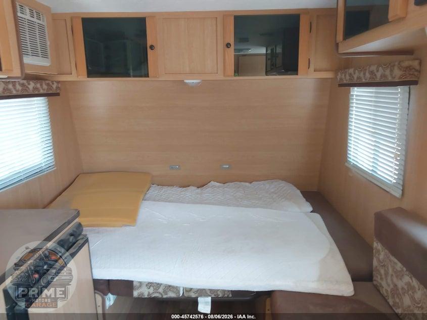 2012 SPREE ESCAPE 15' BUMPER PULL TRAVEL TRAILER — фото 5