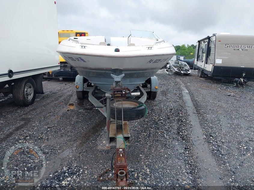 1990 BAYLINER CAPRI 2250 BOAT AND TRAILER — фото 12