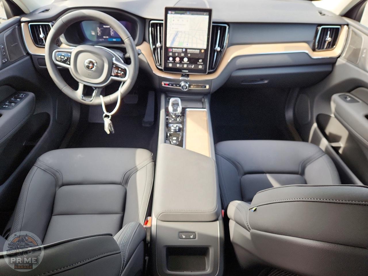 2026 VOLVO XC60 — фото 8