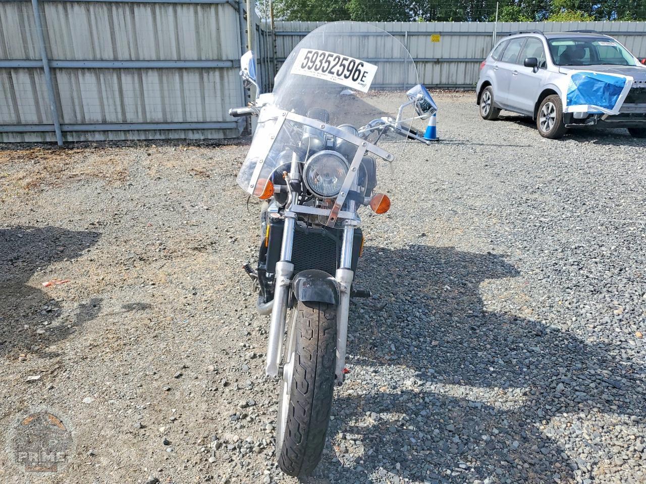 1998 HONDA VF750 — фото 4