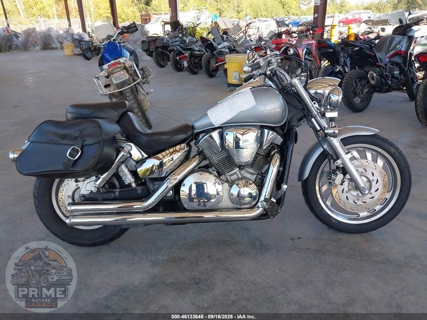 2004 HONDA VTX1300 C — фото 12