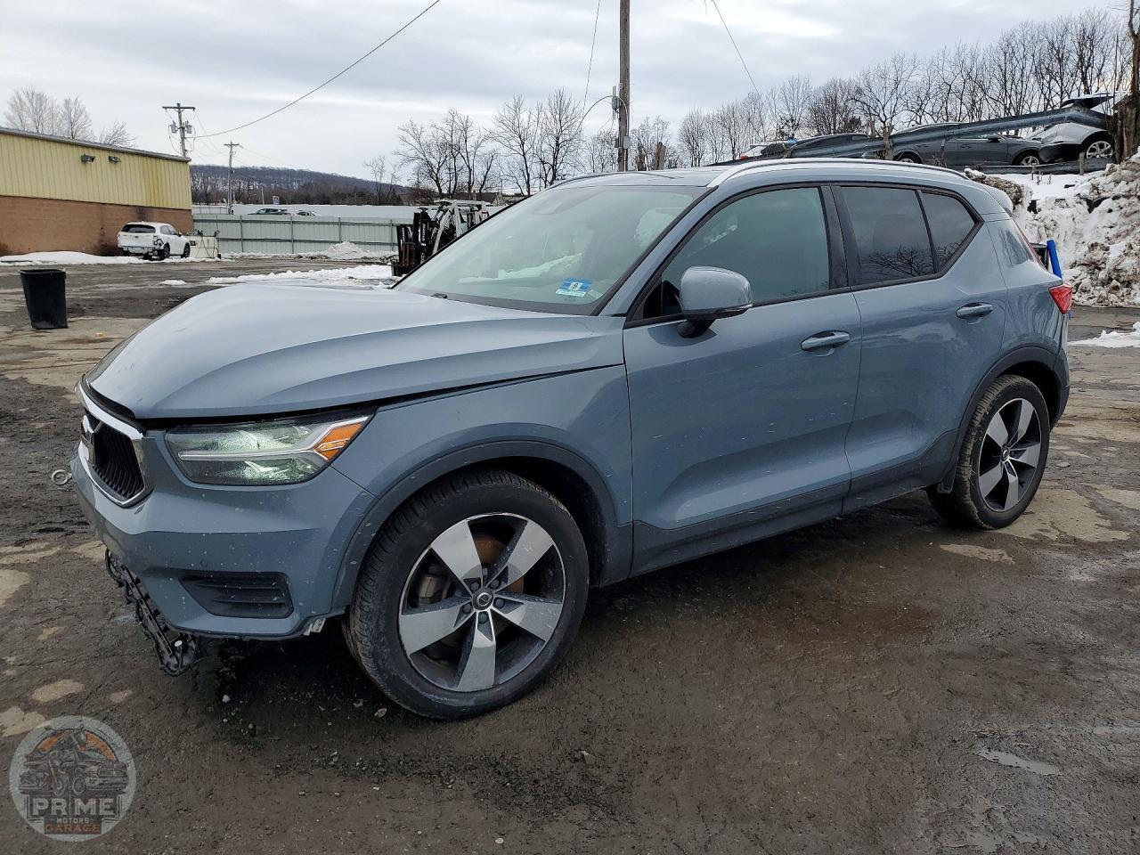 2020 VOLVO XC40 — фото 1