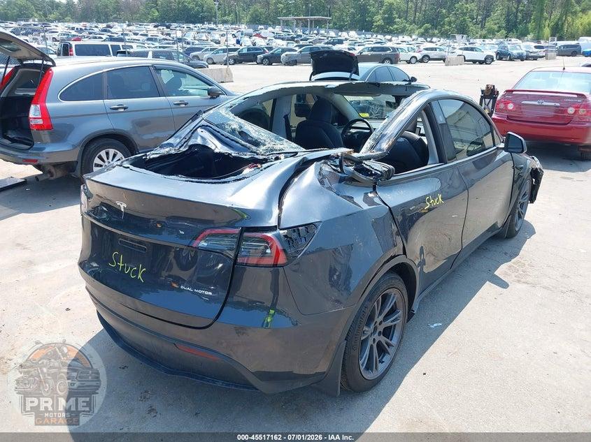 2025 TESLA MODEL Y LONG RANGE DUAL MOTOR ALL-WHEEL DRIVE — фото 6