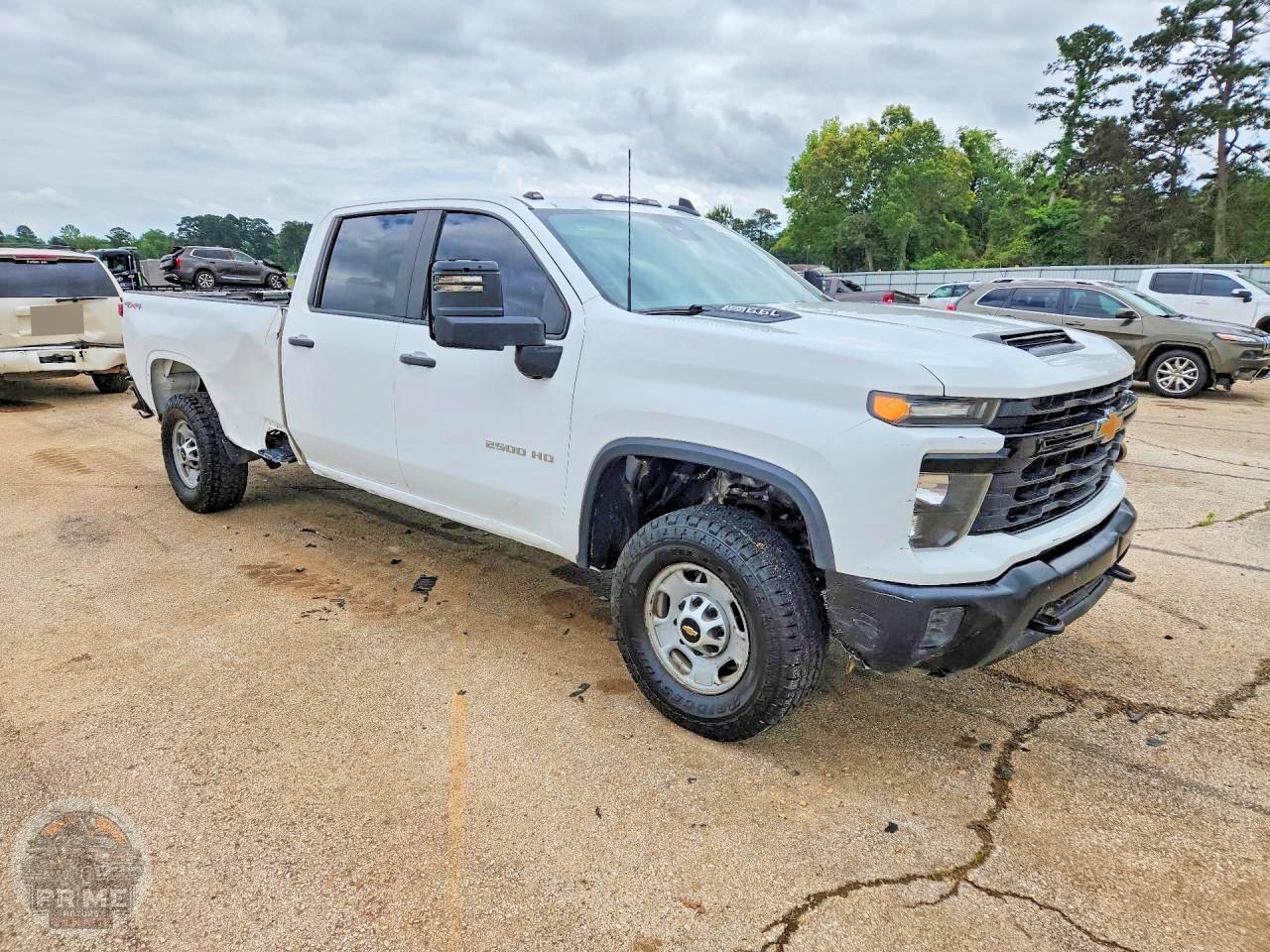 2024 CHEVROLET SILVERADO — фото 8