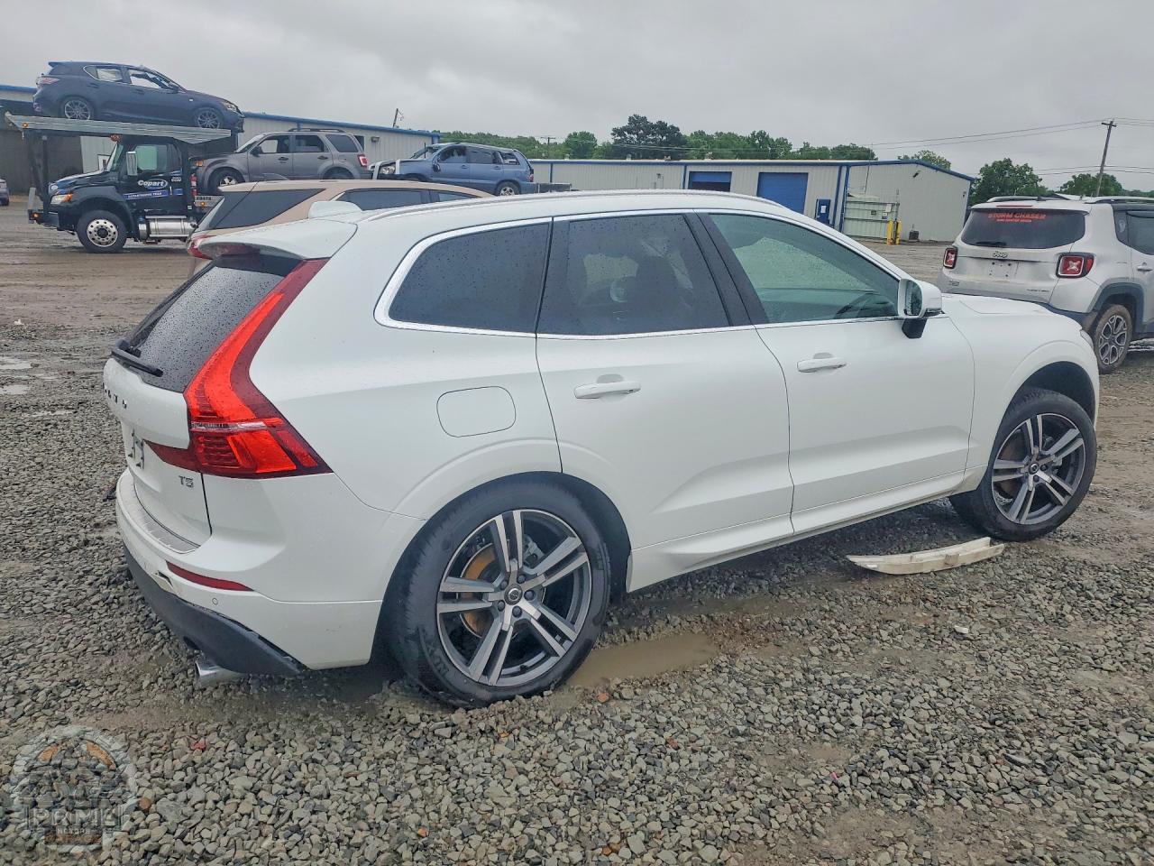 2020 VOLVO XC60 — фото 3