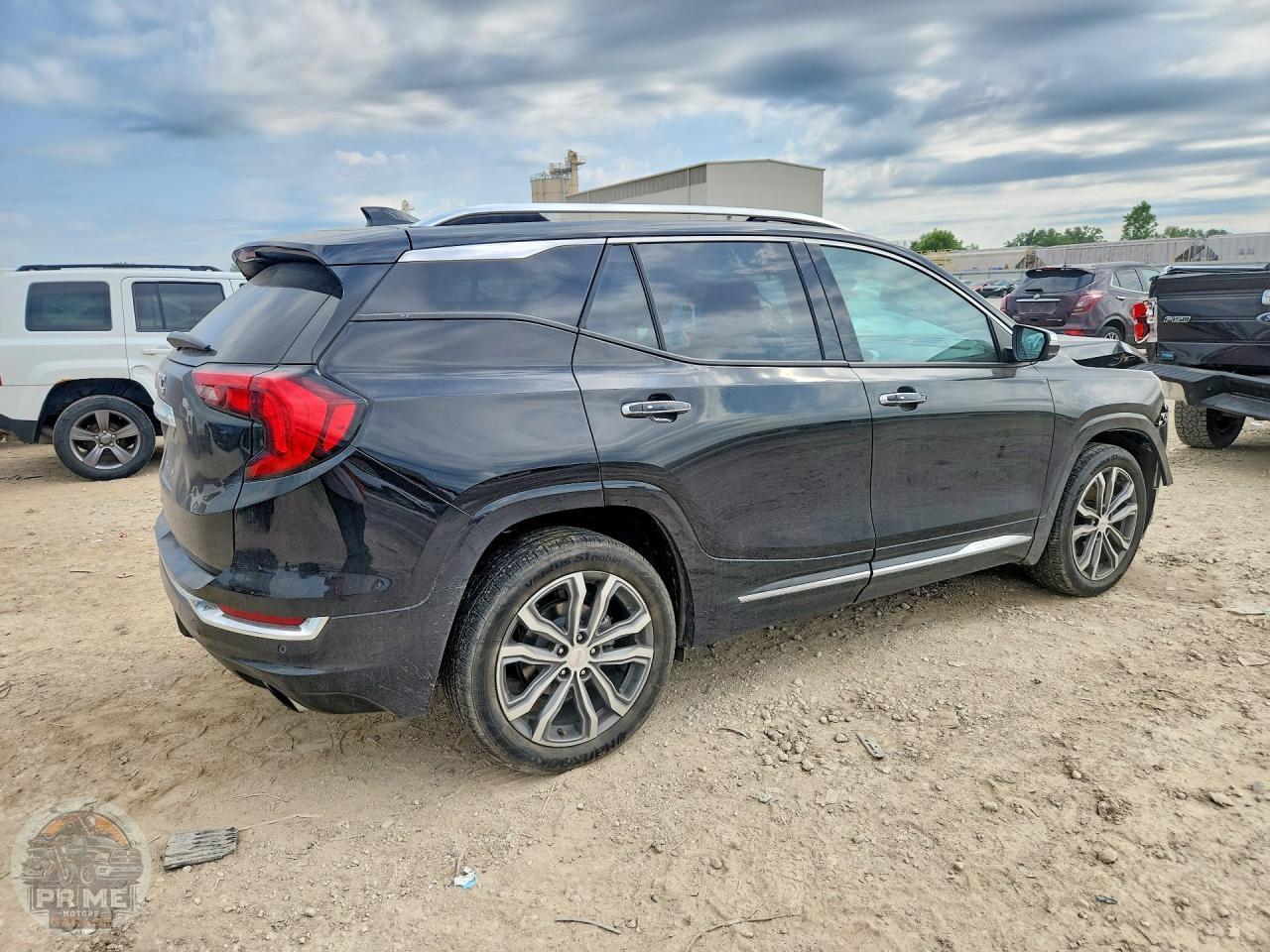 2020 GMC TERRAIN — фото 12