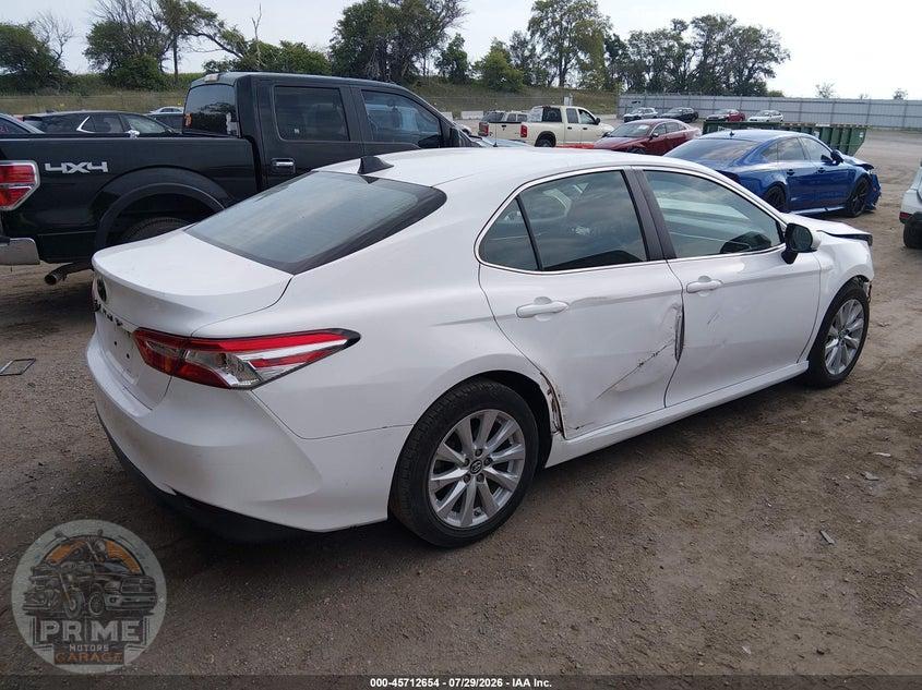 2018 TOYOTA CAMRY LE — фото 4