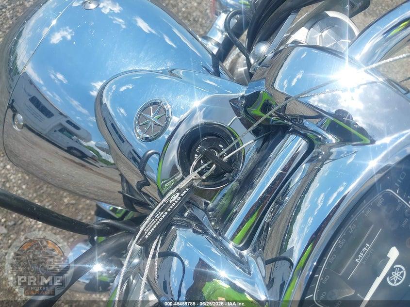 2015 YAMAHA XVS1300 CT/CTB — фото 11