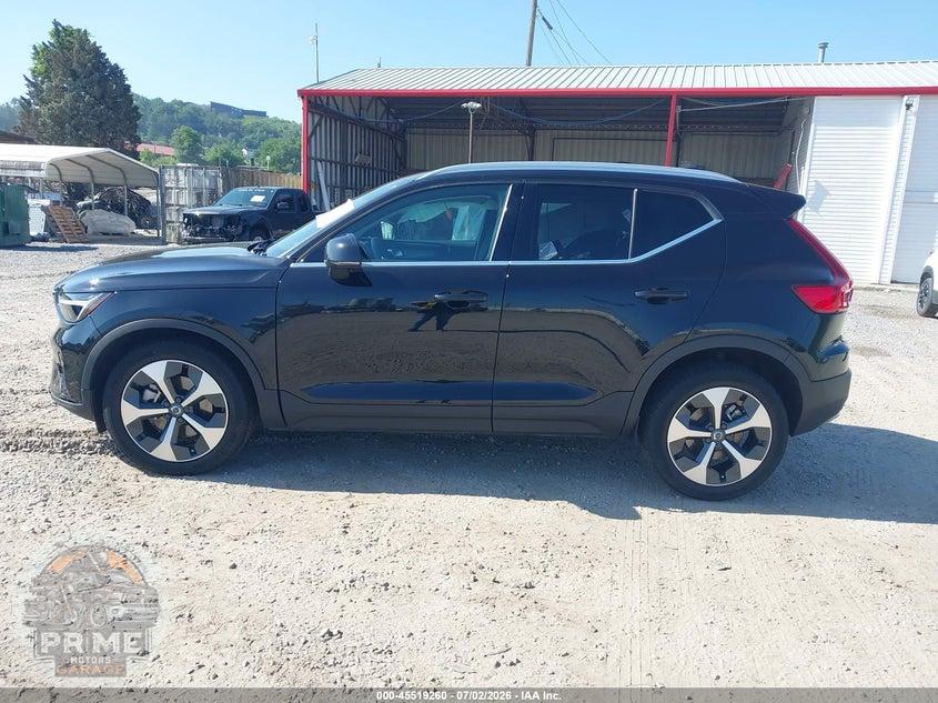 2025 VOLVO XC40 B5 CORE BRIGHT THEME — фото 14