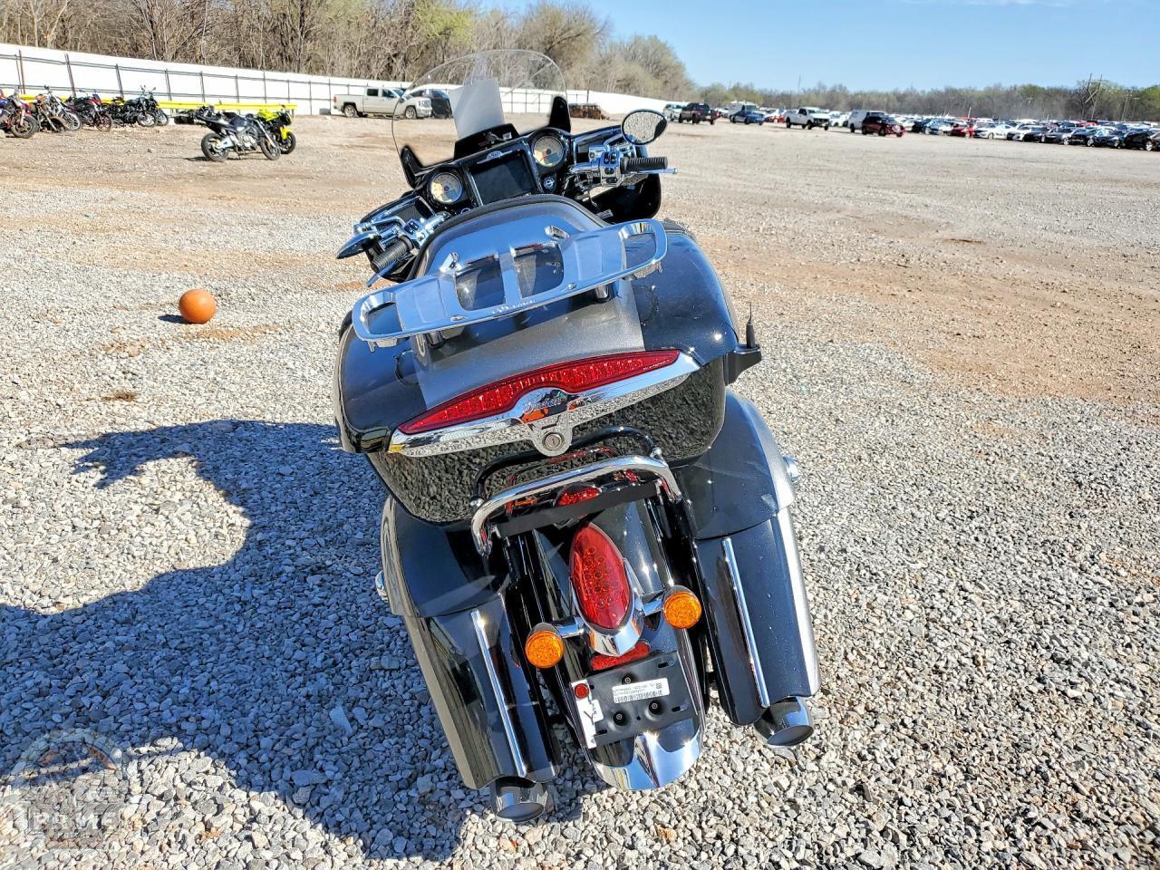 2025 INDIAN MOTORCYCLE CO. ROADMASTER — фото 4