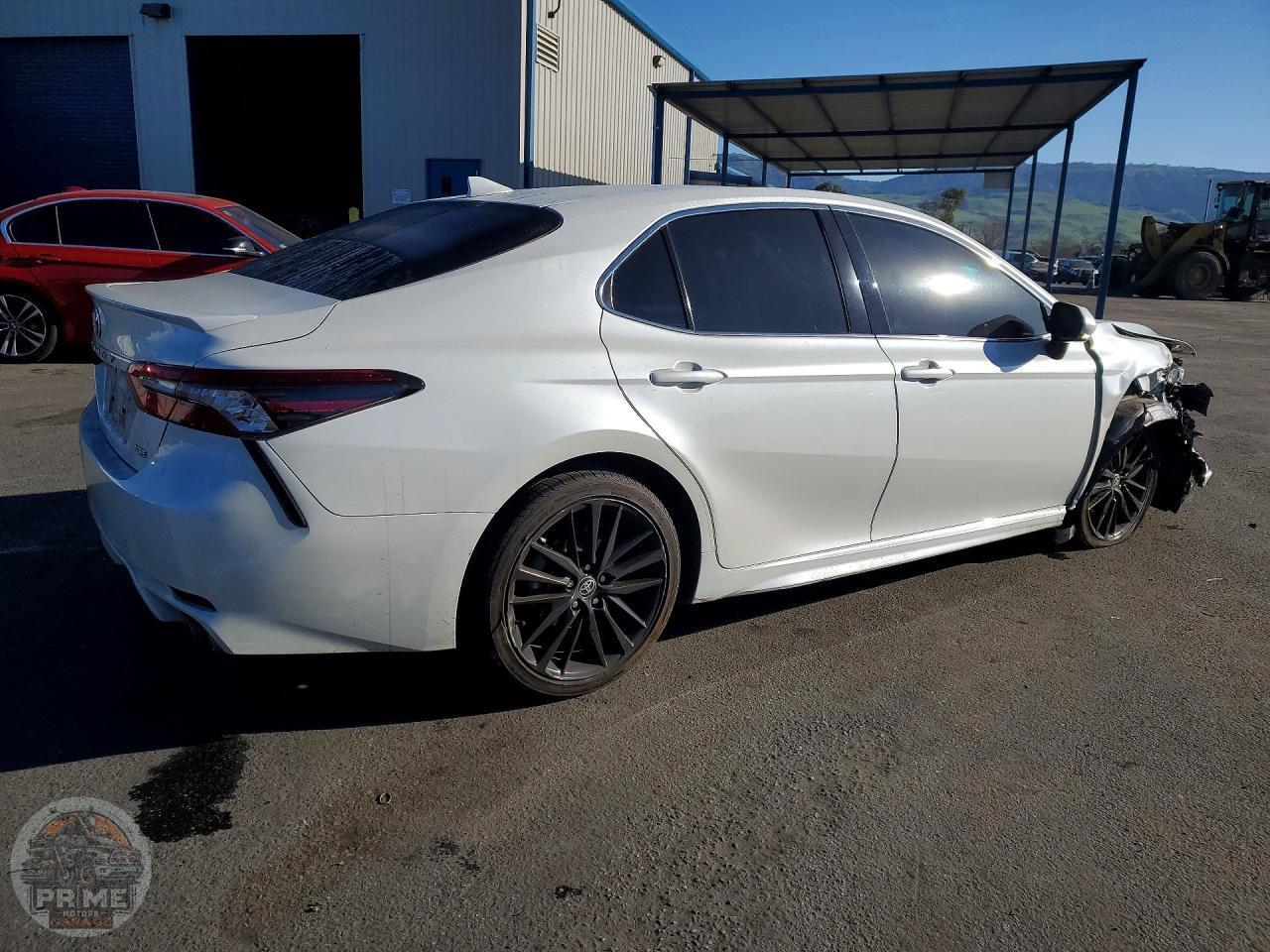 2022 TOYOTA CAMRY — фото 3