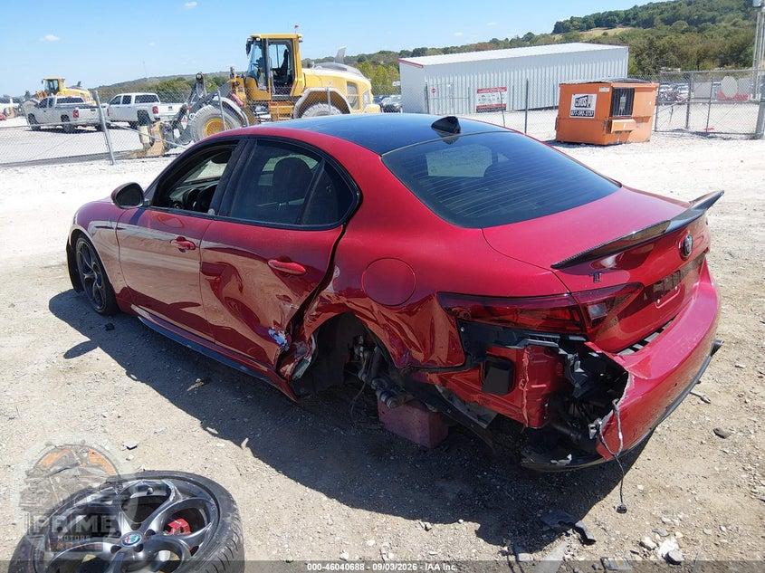 2019 ALFA ROMEO GIULIA TI SPORT RWD — фото 3