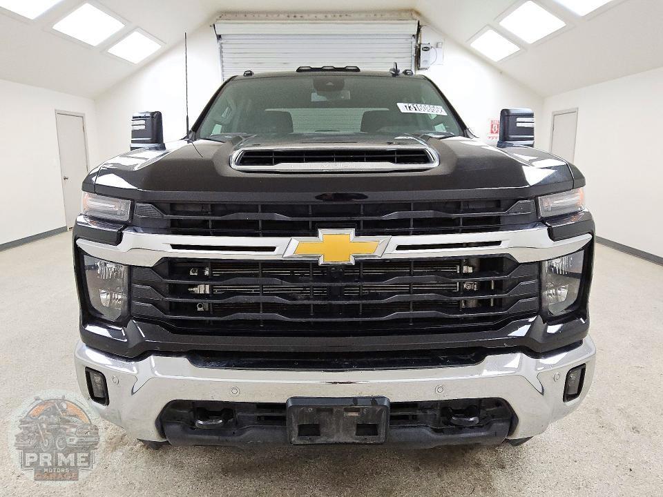 2025 CHEVROLET SILVERADO — фото 5