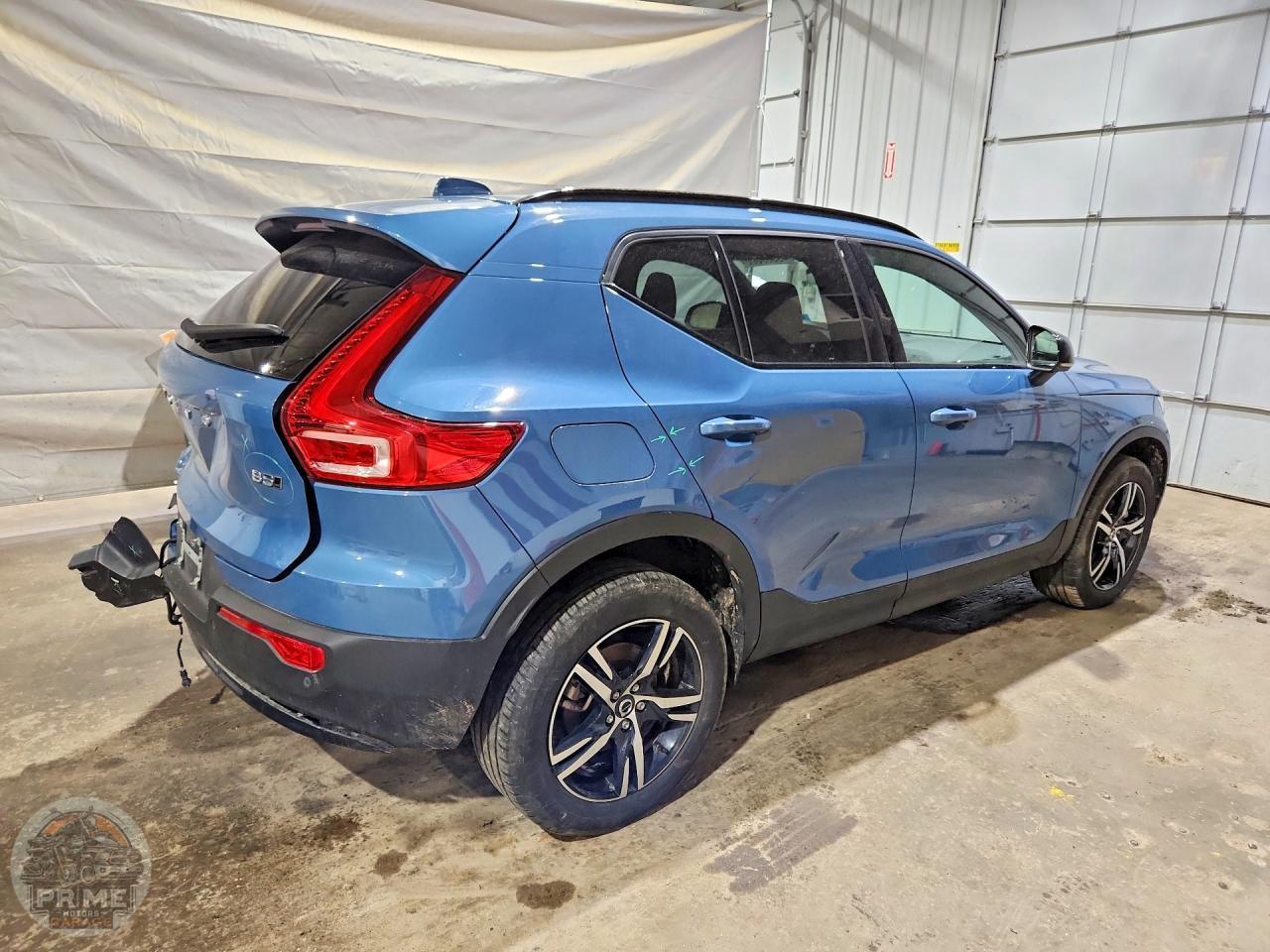 2024 VOLVO XC40 — фото 3