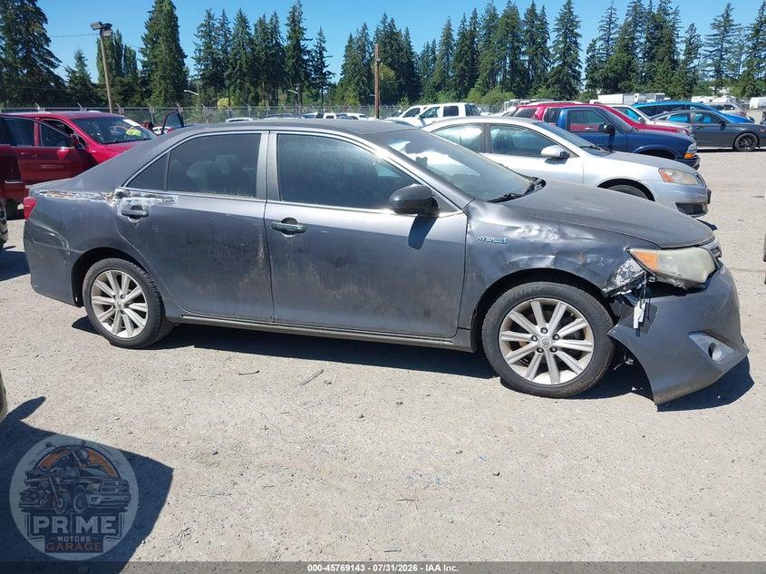 2012 TOYOTA CAMRY HYBRID XLE — фото 13