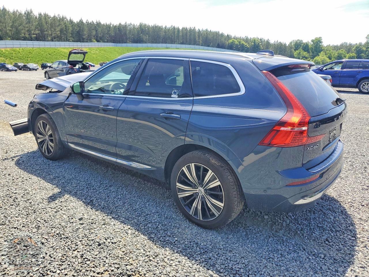 2023 VOLVO XC60 — фото 2