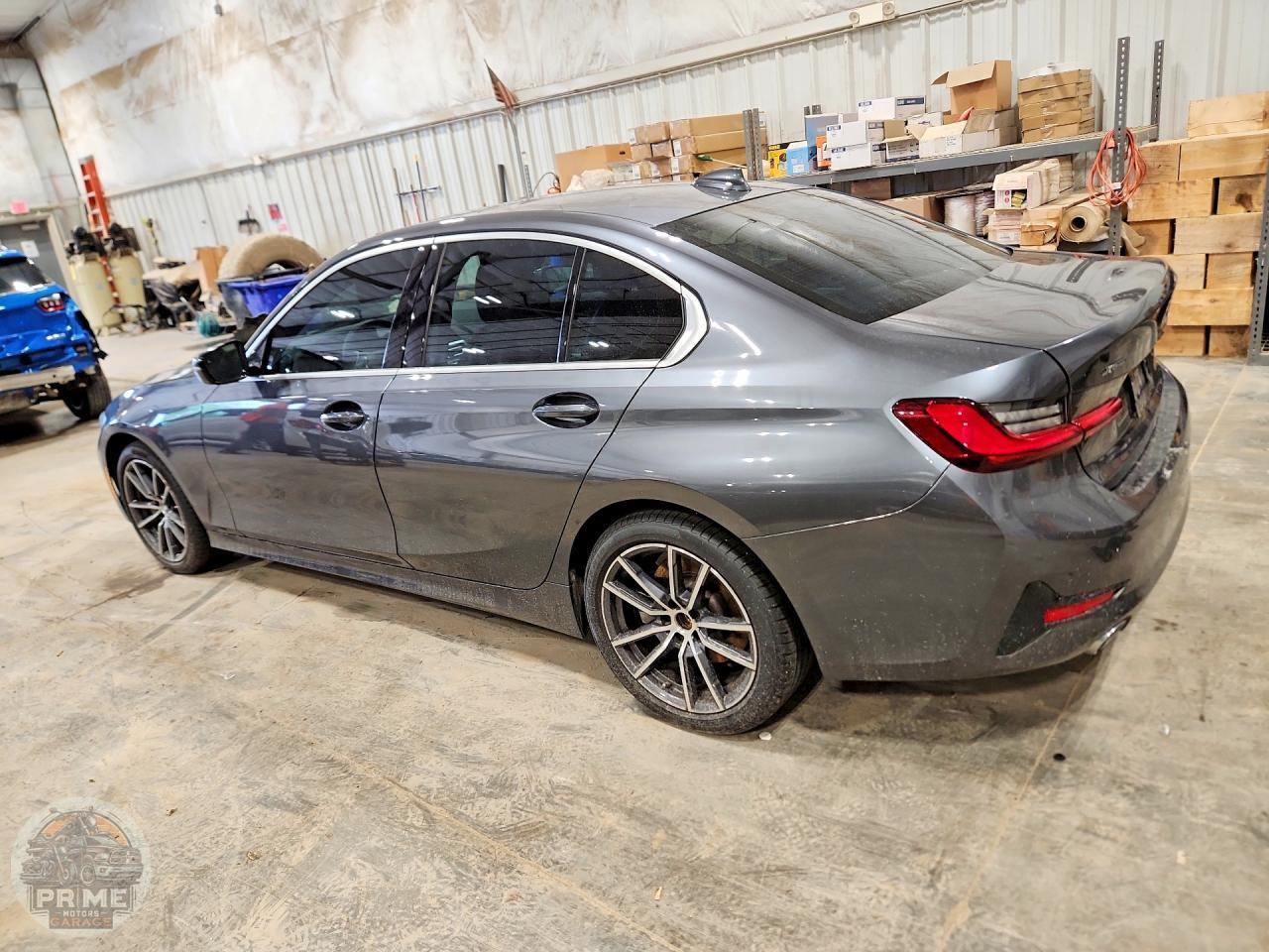 2022 BMW 3 SERIES — фото 2