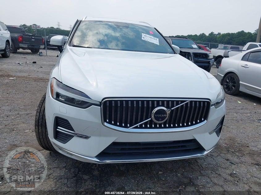 2023 VOLVO XC60 B5 PLUS BRIGHT THEME — фото 13