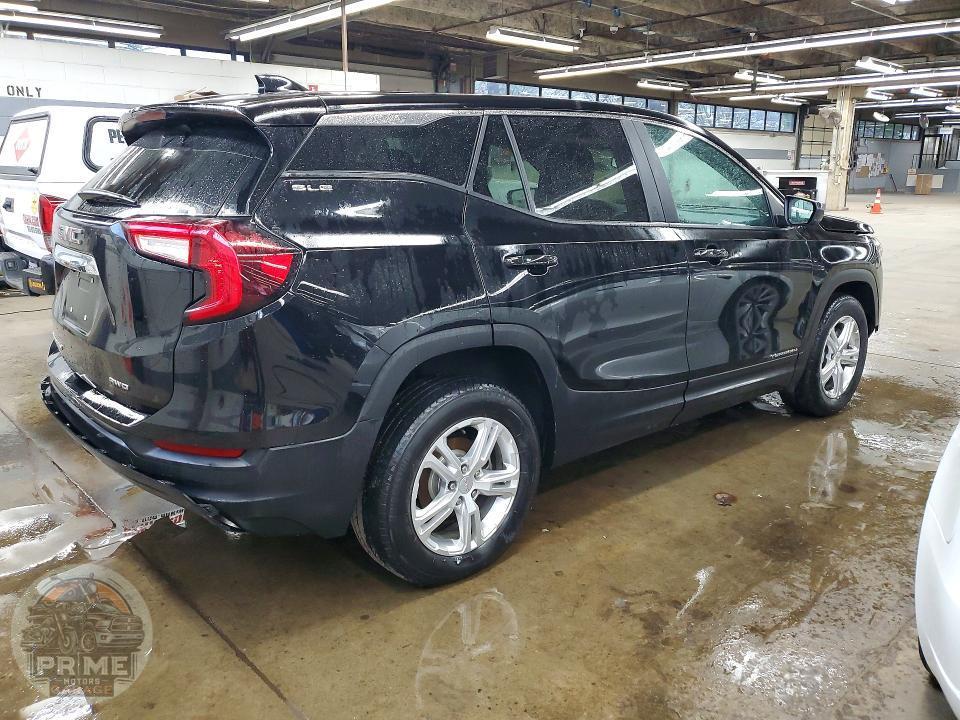 2022 GMC TERRAIN — фото 3