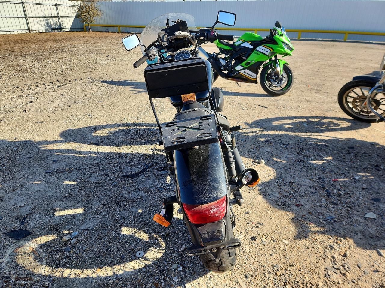 2016 HONDA VT750 — фото 4