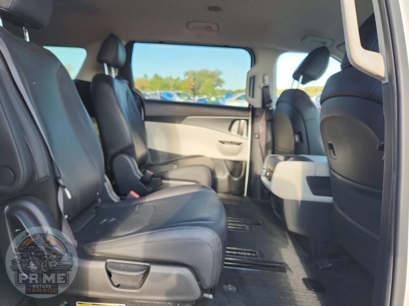 2024 KIA CARNIVAL — фото 11