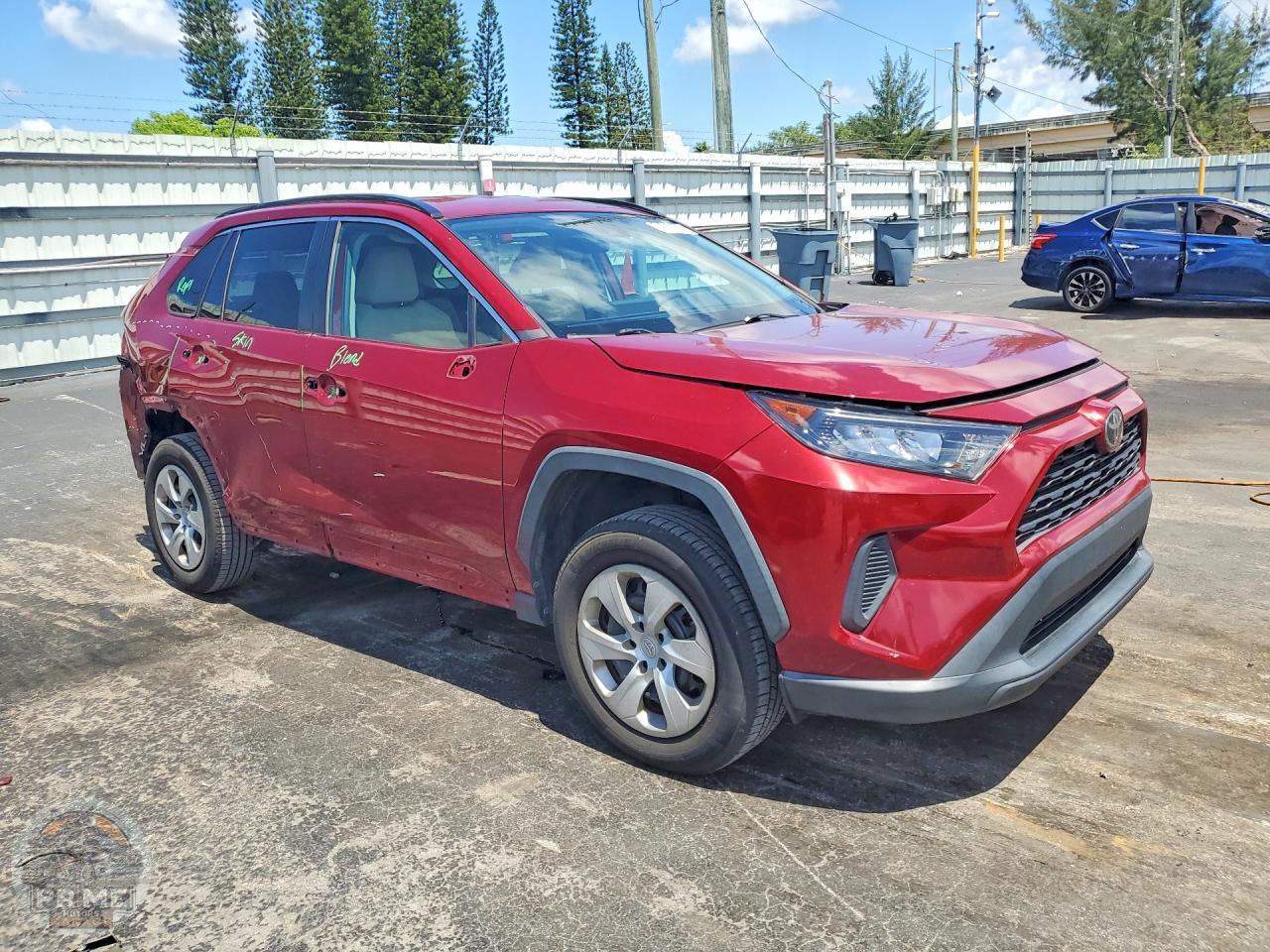 2020 TOYOTA RAV4 — фото 4