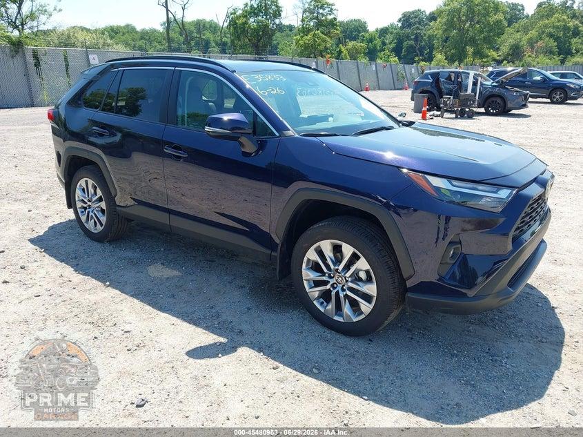 2025 TOYOTA RAV4 XLE PREMIUM — фото 1