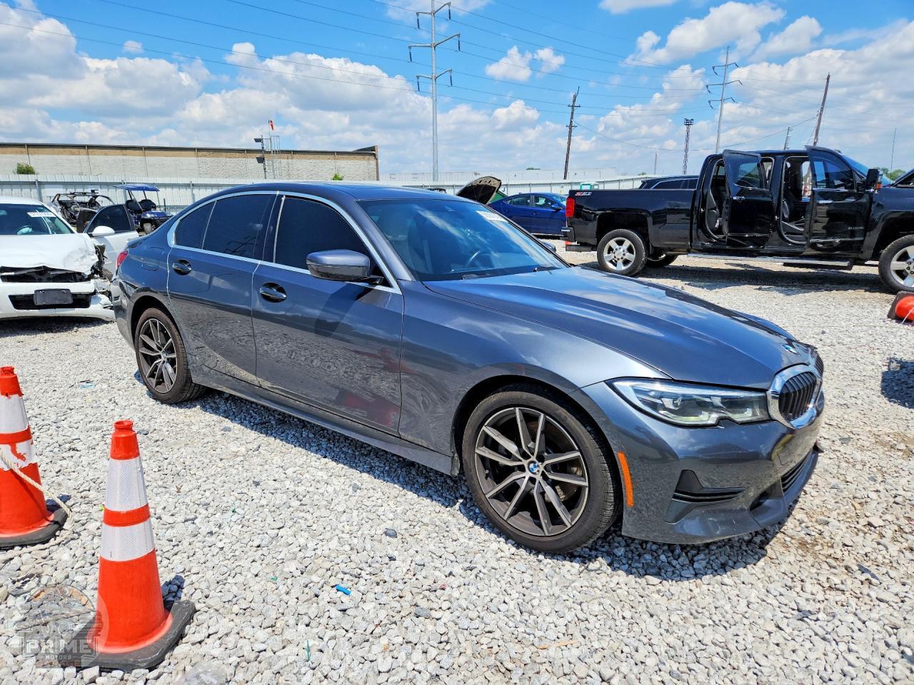2021 BMW 3 SERIES — фото 4