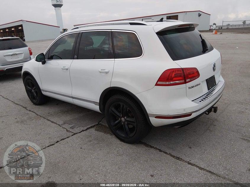 2017 VOLKSWAGEN TOUAREG V6 WOLFSBURG EDITION — фото 3
