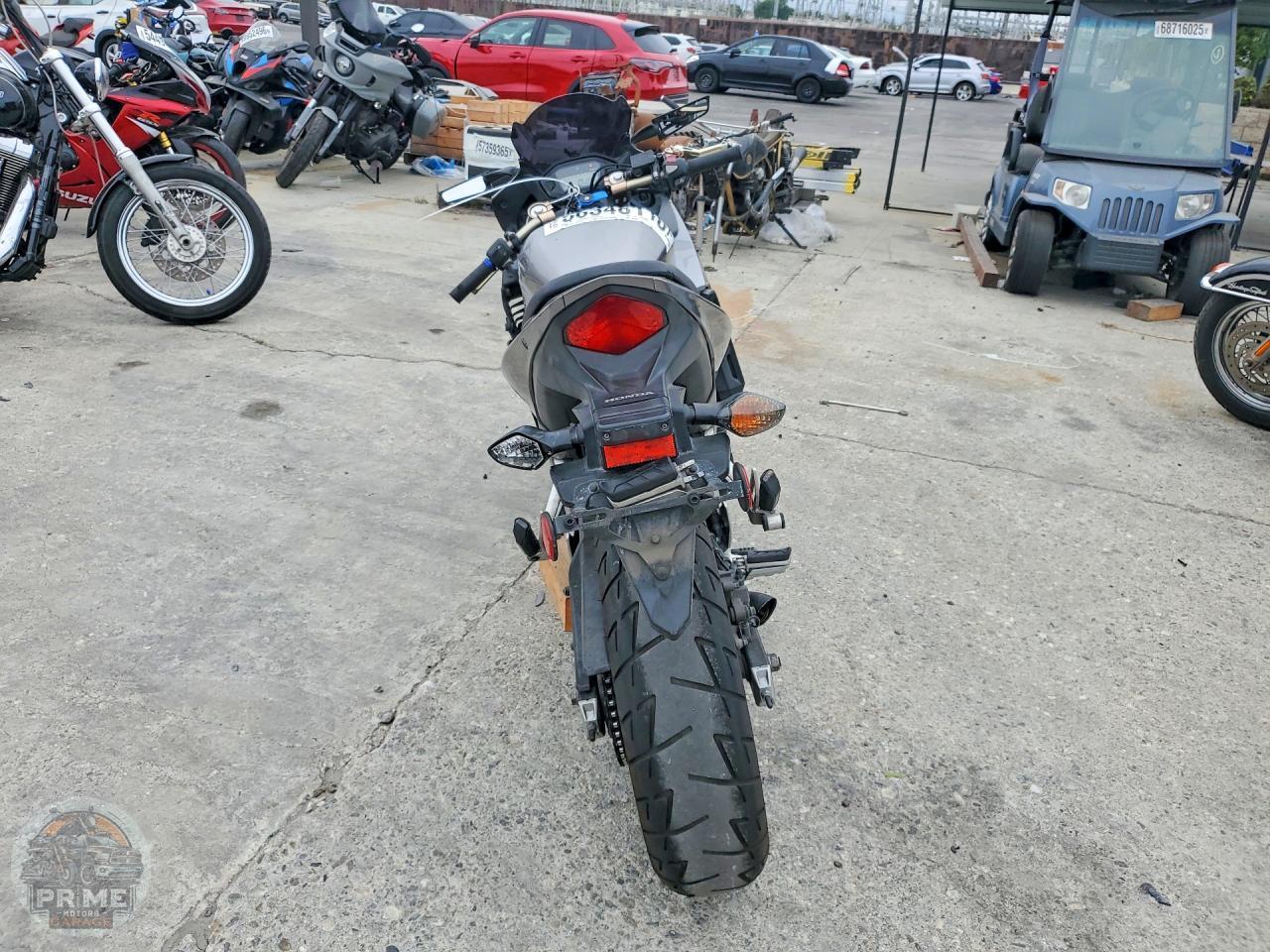 2015 HONDA CBR500 — фото 7