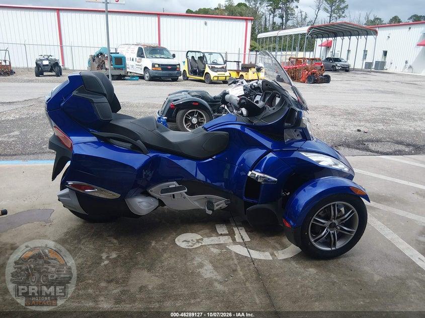 2012 CAN-AM SPYDER ROADSTER RT — фото 12