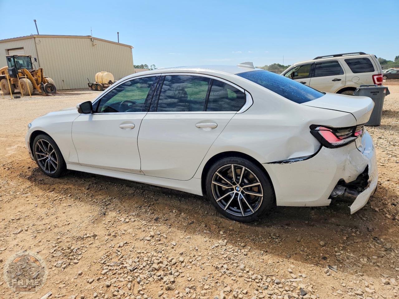 2021 BMW 3 SERIES — фото 2