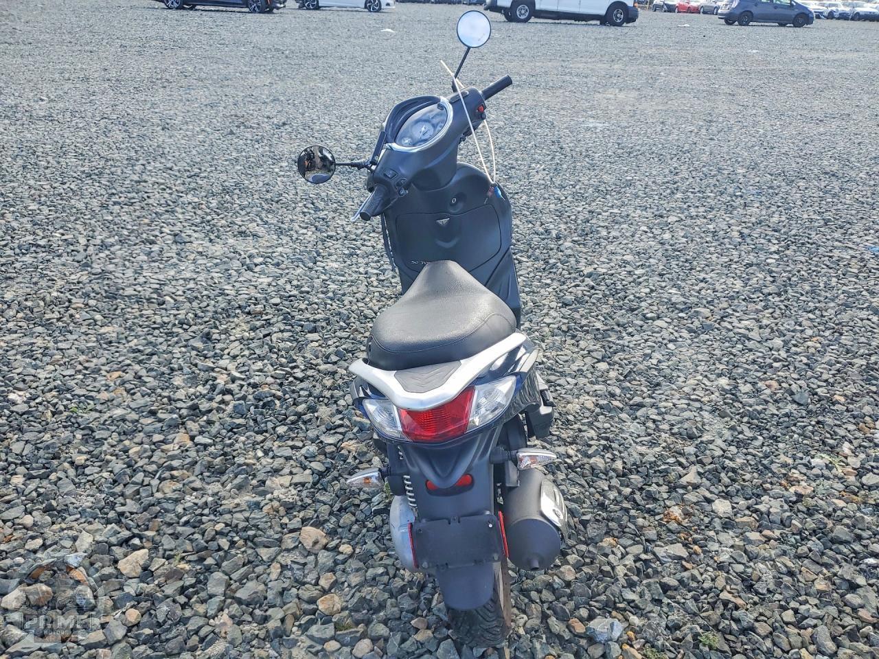 2017 PIAGGIO FLY — фото 4