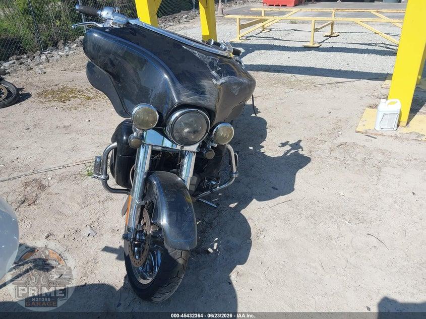 2013 HARLEY-DAVIDSON FLHTCUSE (CVO ULTRA CLASSIC SCREAMIN EAGLE) CVO ULTRA ELECGLIDE/ANNIV — фото 5